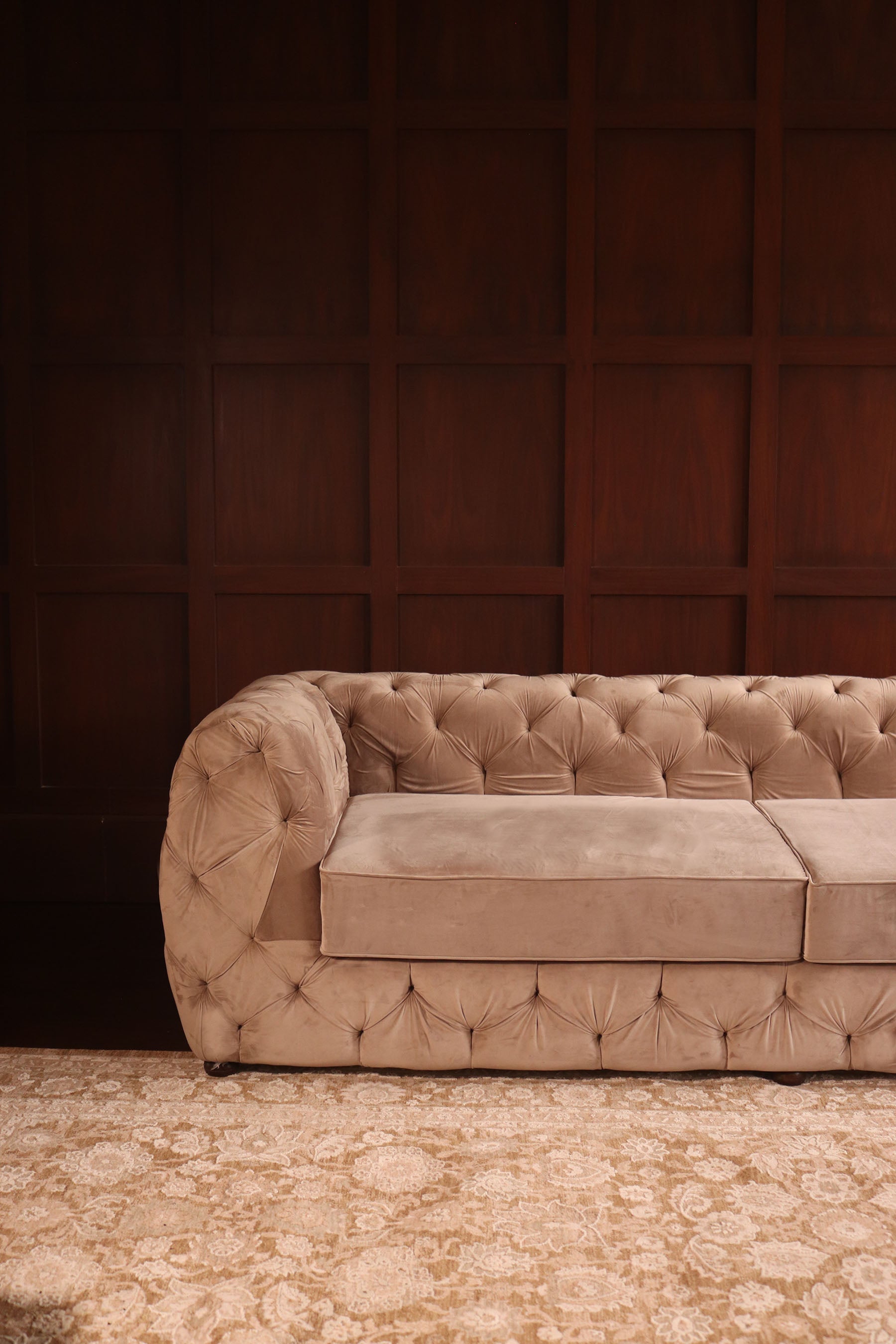 Milo Sofa